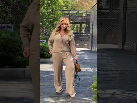 Жіночий прогулянковий костюм трикотаж ангора-рубчик, видео 1