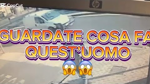 Sembrava un normale passante… poi guardate cosa fa 😱😱😱😱😱