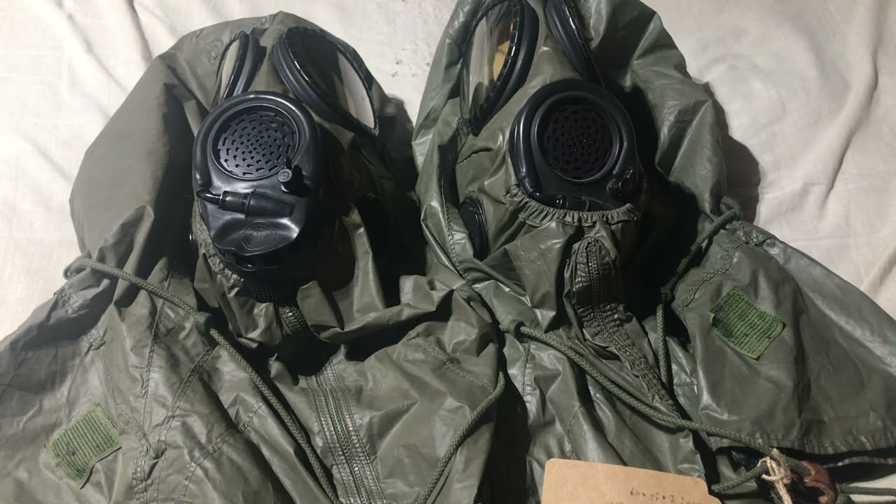 Brief History and Patterns of the ABC-M6A2 Protective Hood (M17 M6A2 Gas Mask Hood)