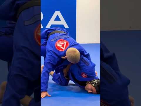 Grappling Secret: Master the Switch on the Mat! #shorts