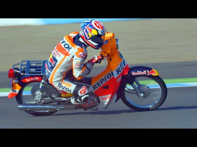 Haha! FUNNIEST RACE of Marc Marquez vs Dani Pedrosa of MotoGP allowed to use to small bikes? class=