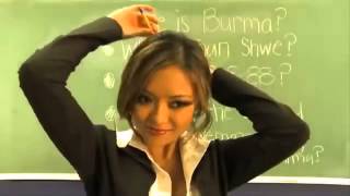 ¡Profesora  se desnuda frente a sus alumnos del colegio! 4 ~ IFreevideos !!!!