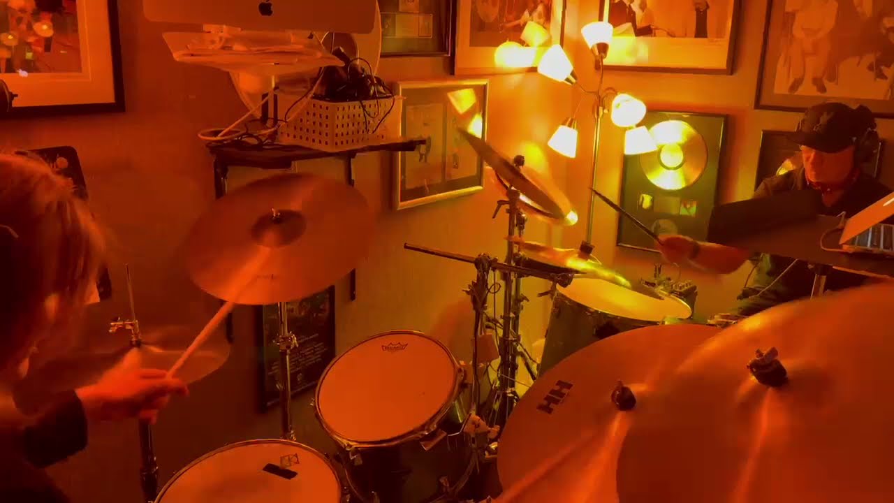 Myron Grombacher (Pat Benatar) and Rob Shanahan Drum Jam!