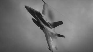 🇨🇭 F/A-18 Hornet live firing at Axalp Fliegerschiessen [4K]