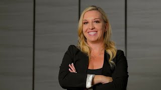 UAGC Student Review – Working Single Mom Returns to College to Open Doors with her MBA