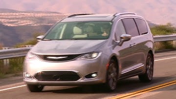 2018 Chrysler Pacifica Driving Video