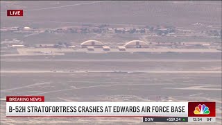B-52 Stratofortress crashes at Edwards Air Force Base