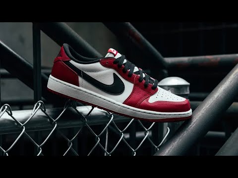 Why Are The Air Jordan 1 Low Retro OG 'Chicago' SITTING?!? - YouTube
