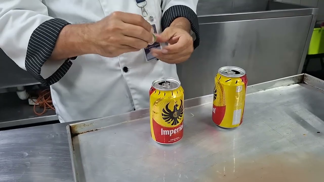 Pollos sentado - adobo y posición 