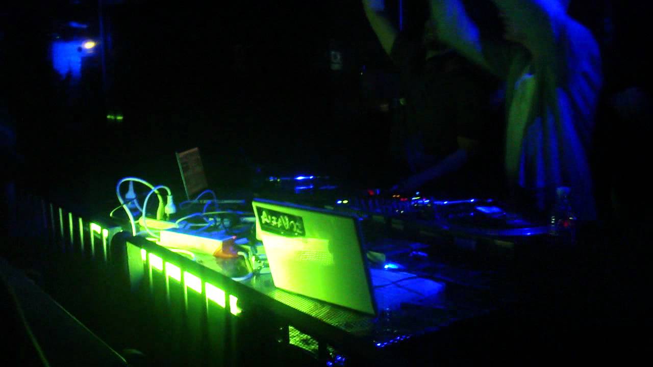 Ryan Crosson, Reddman at Queen Milano   Back to Clubbing #2