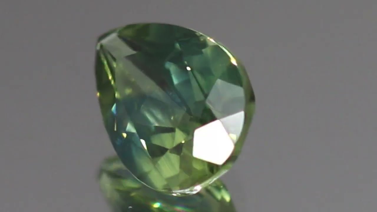 バイカラータイプサファイア0.53CT 天然バイカラーサファイア 0.53ct