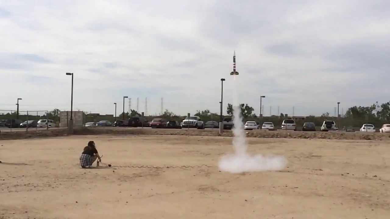 E12-6 Engine Model Rocket Slow Motion - YouTube