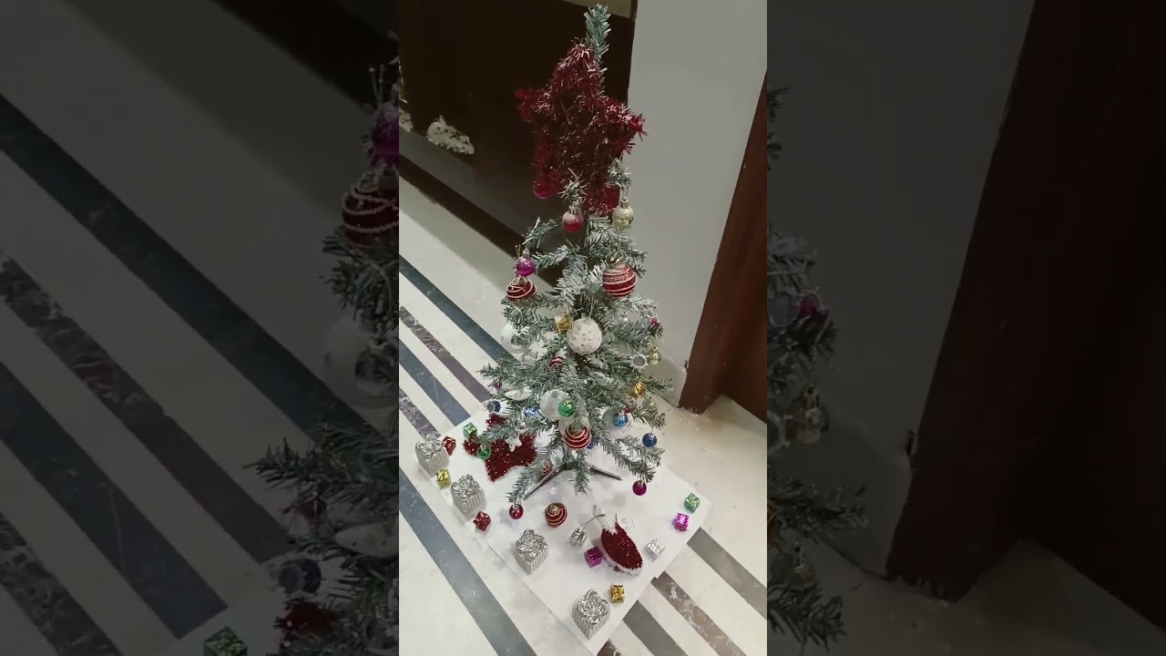 Frosted Jade Mountain Christmas Tree 