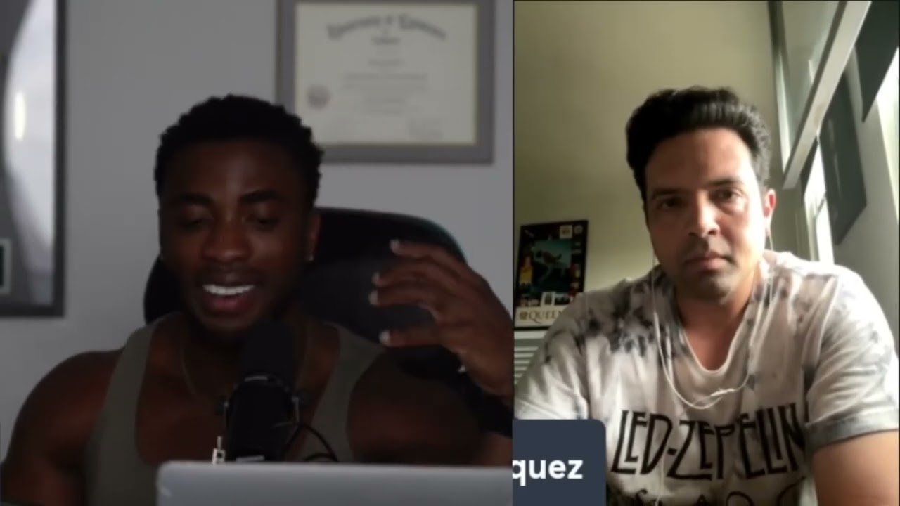 Ему 34 года, и у него никогда не было девушки.