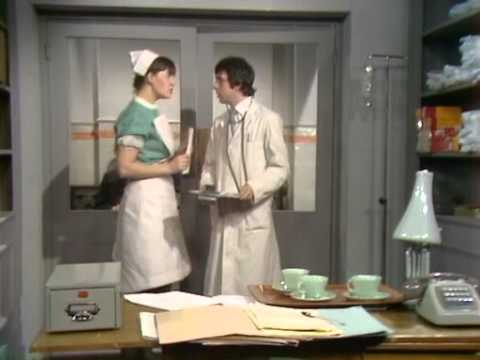 doctor-at-large-s1e9-part-1---lock,-stock-&-beryl