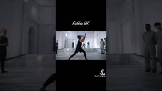 Utopia Falls .Robbie GK. solo dance scene