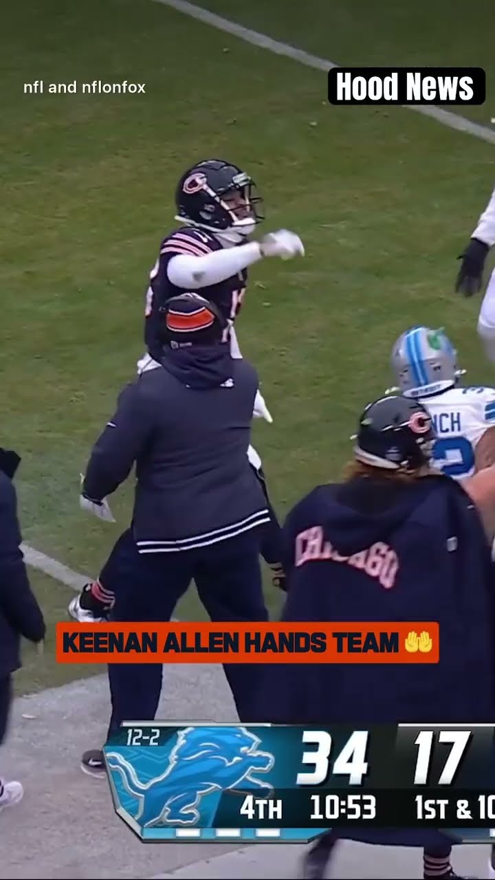 Makes the catch #hoodnews #calebwilliams #chicagobears #keenanallen #catch #detroitlions #omg #how