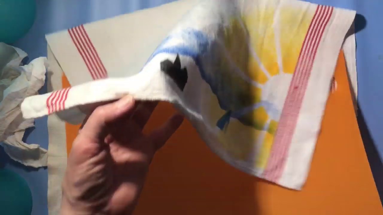 Follow Lisa: Stenciled Tea Towel Tutorial (painting on a dish cloth)