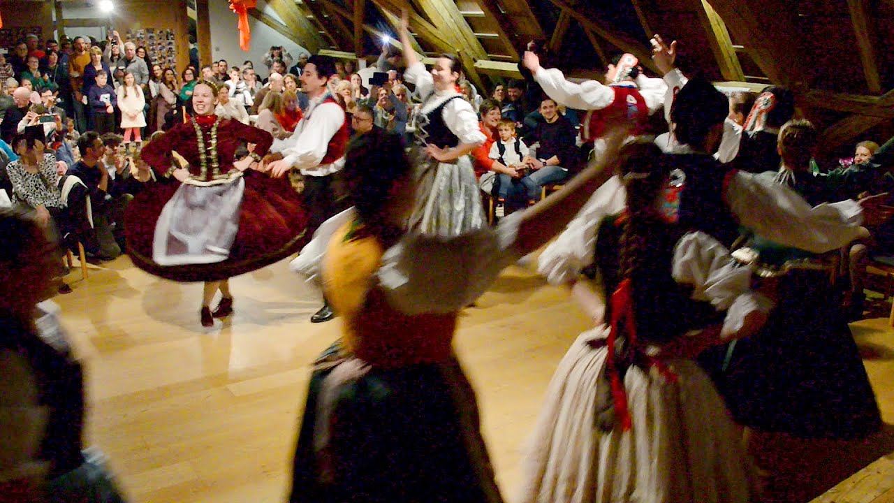 Disznótoros táncház a stuttgarti magyaroknál.