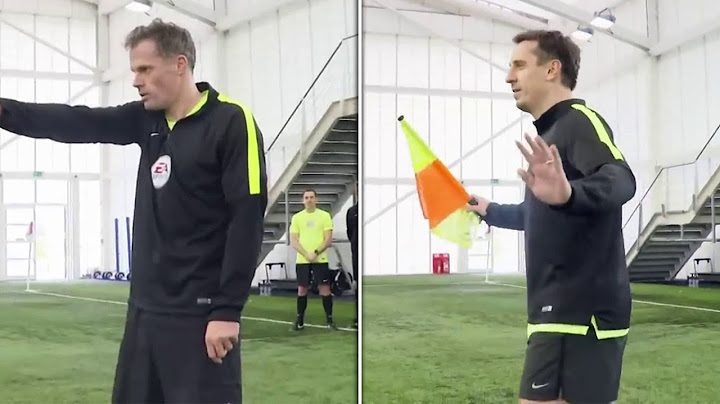 Gary Neville & Jamie Carragher Train to be Linesmen! | The Referees Part 2