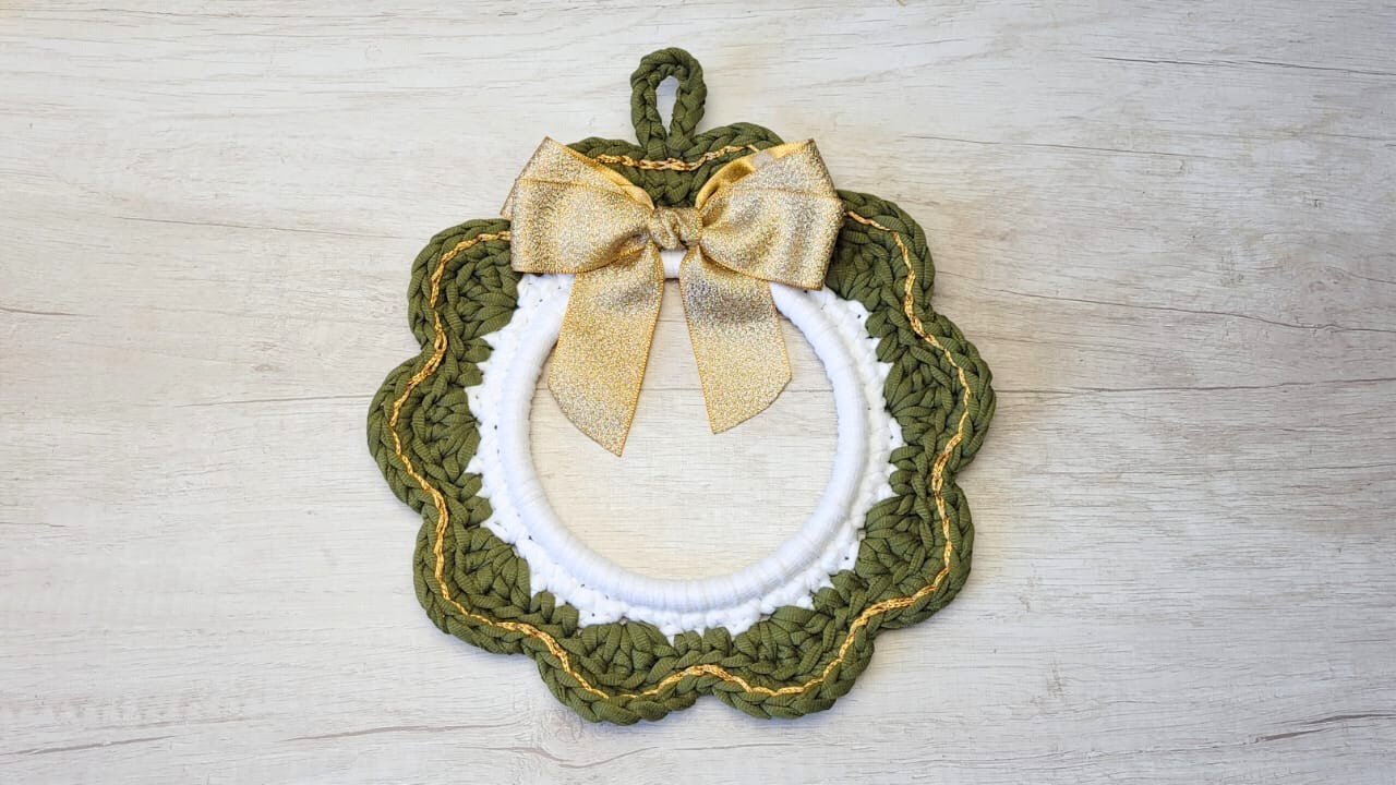 Guirlanda de Crochê Natalina com Fio de Malha Premium | Passo a Passo Completo por Elidiane Madeira