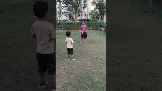 Gauransh unki didi ne khela Gajab Ka bat ball 🤗🏏#shorts #viral #trending#cricket #batball