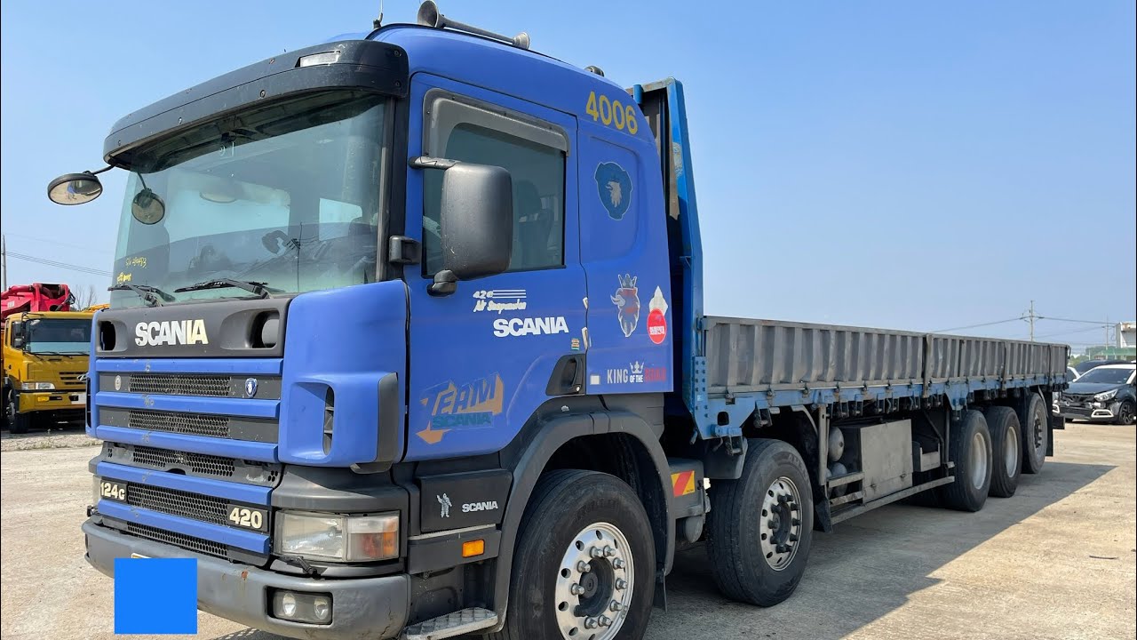 P114G 8X4 Cargo truck M/T 2002yr. S/N280483