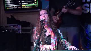 Bella Whitt  Lost in the clouds without you- LIVE