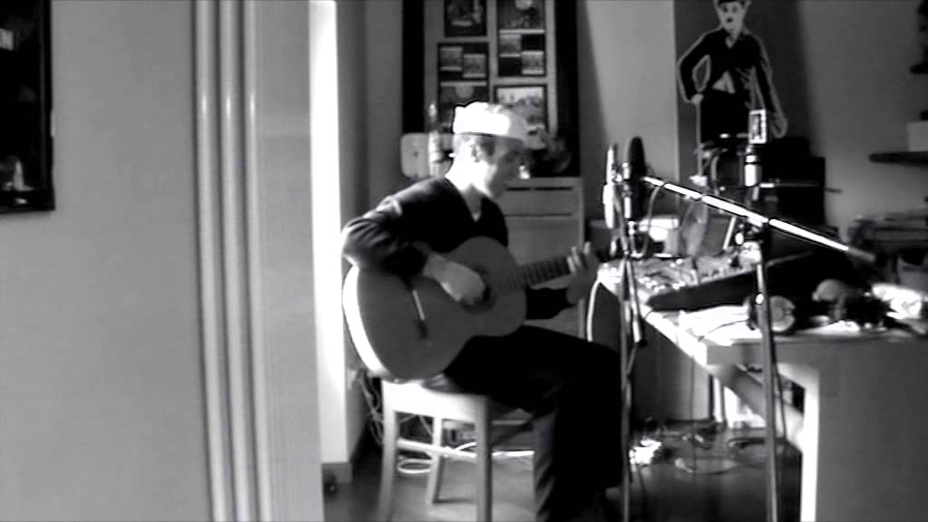 GilloSosia Plays La Luce Dell Est Lucio Battisti YouTube