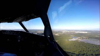 A Pilot&#39;s Eye.Landing at Vnukovo,Boeing 737-800.&quot;RACE WITH SHADOW&quot;