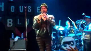 Video thumbnail of "Beto Cuevas. Quieres Ser Mi Amante"