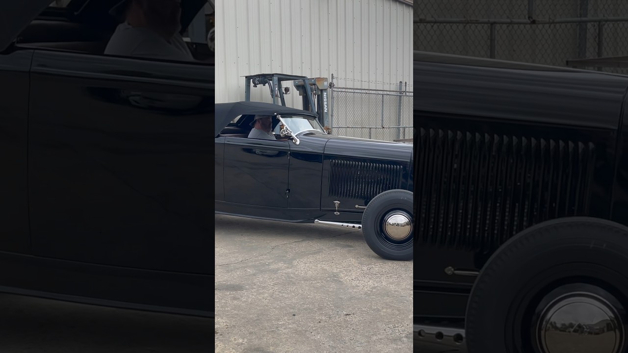 Flathead Powered 32 Ford Roadster at Johnsons Hotrods 