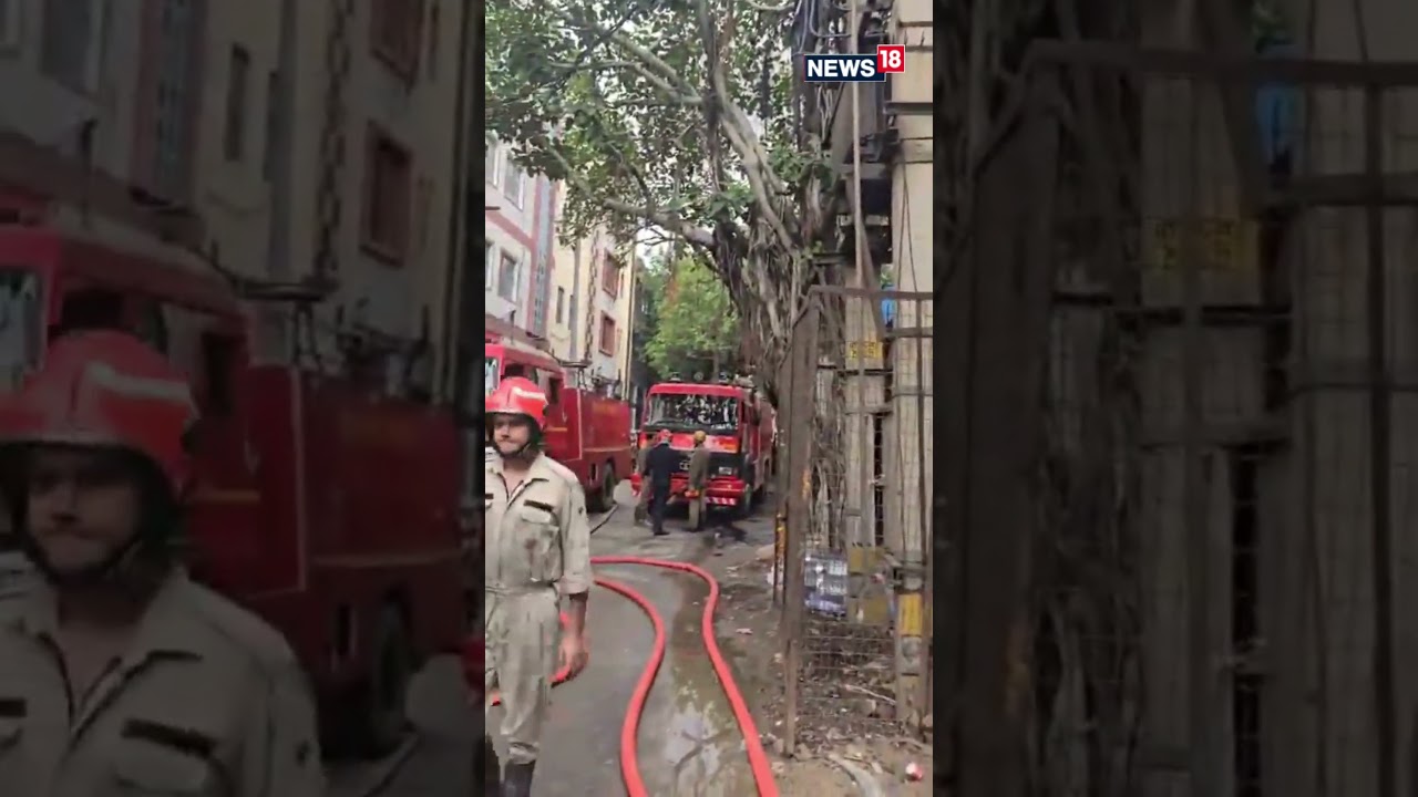 Delhi: Fire Broke Out In A Factory In Badli Industrial Area Today | N18S 