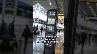 La Puerta 13 En Los Aeropuertos Superstición? Ón Ón