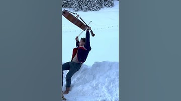 Wait for it 😅❤️This afternoon I tried to play the song bella ciao on the sled in the snow 😍😉