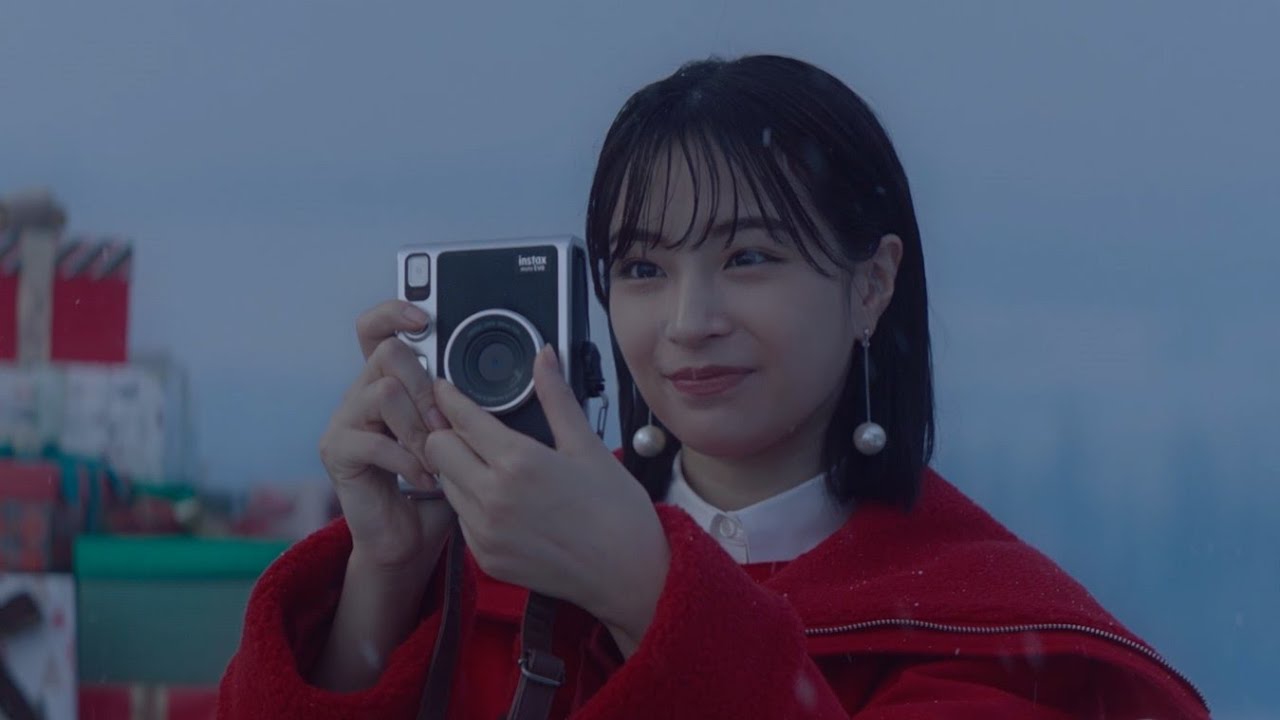 広瀬すず 可愛すぎるサンタクロースに 優しい微笑みで メリークリスマス Instax チェキ 新tvcm クリスマスプレゼント21 編 インタビュー映像公開 Youtube 広瀬すず 可愛すぎるサンタクロースに 優しい微笑みで メリークリスマス Instax チェキ 新tvcm クリスマスプレゼント21 編 インタビュー映像公開 Youtube