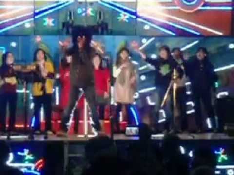 伍佰的弟250唱你是我的花朵.AVI