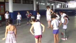 ALUNOS DA REDE MUNICIPAL DE ENSINO VOLTAM ÀS AULAS EM CLIMA DE FESTA