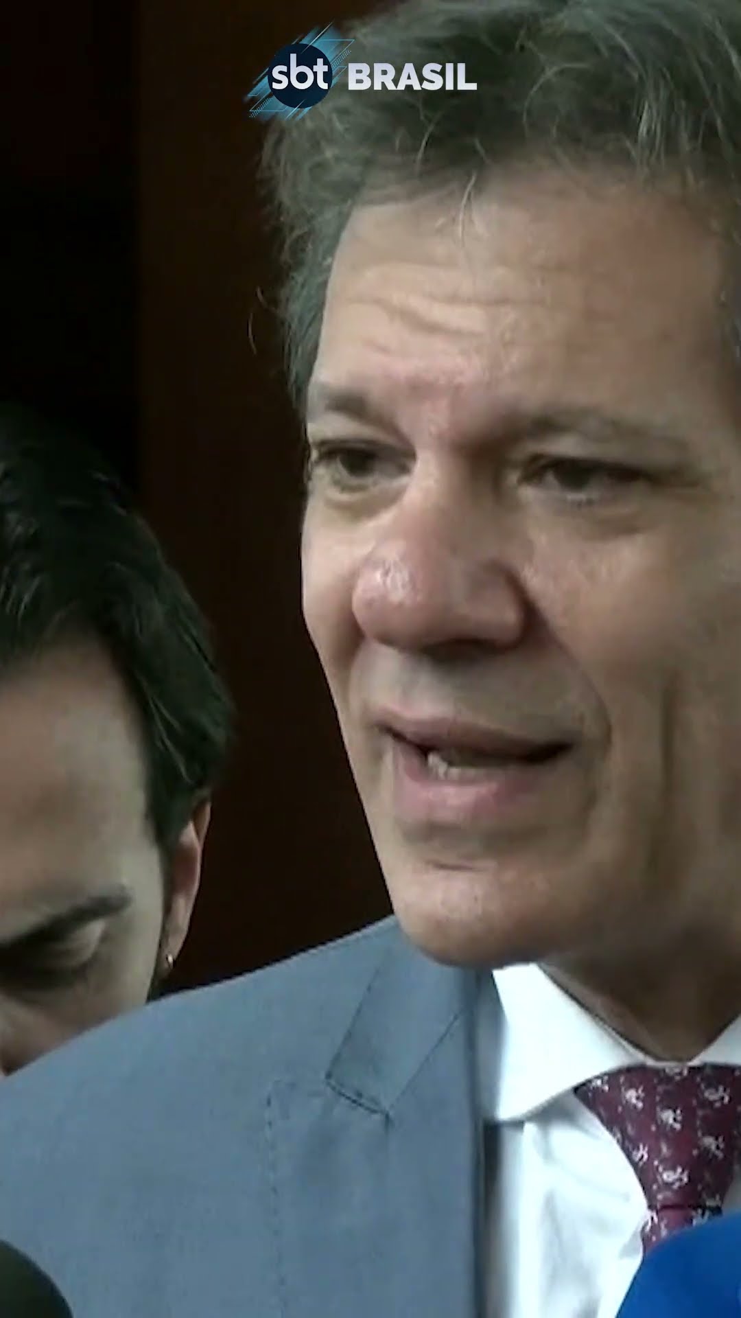 Haddad acredita em acomodação do dólar e diz que corte de gastos continua | SBT Brasil (18/12/24)