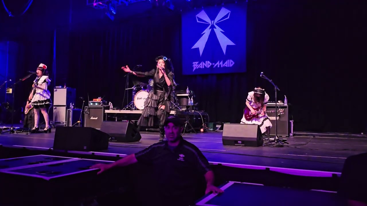 BandMaid in Houston song BLACK HOLE