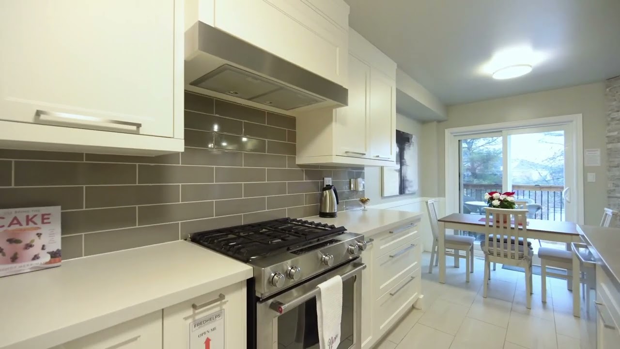 UNBRANDED - 2195 Hummingbird Way - Oakville, West Oak Trails