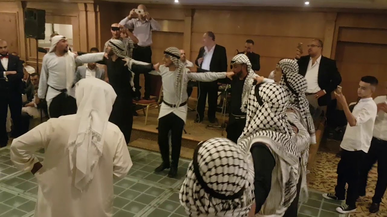 دبكة فلسطينية مع الفنان عبد الفتاح السوياني و الفنان حسين الحمدان ❤