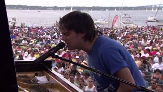 Jamie Cullum - What a Difference a Day Makes - 8/10/2004 - Newport Jazz Festival (Official) chords