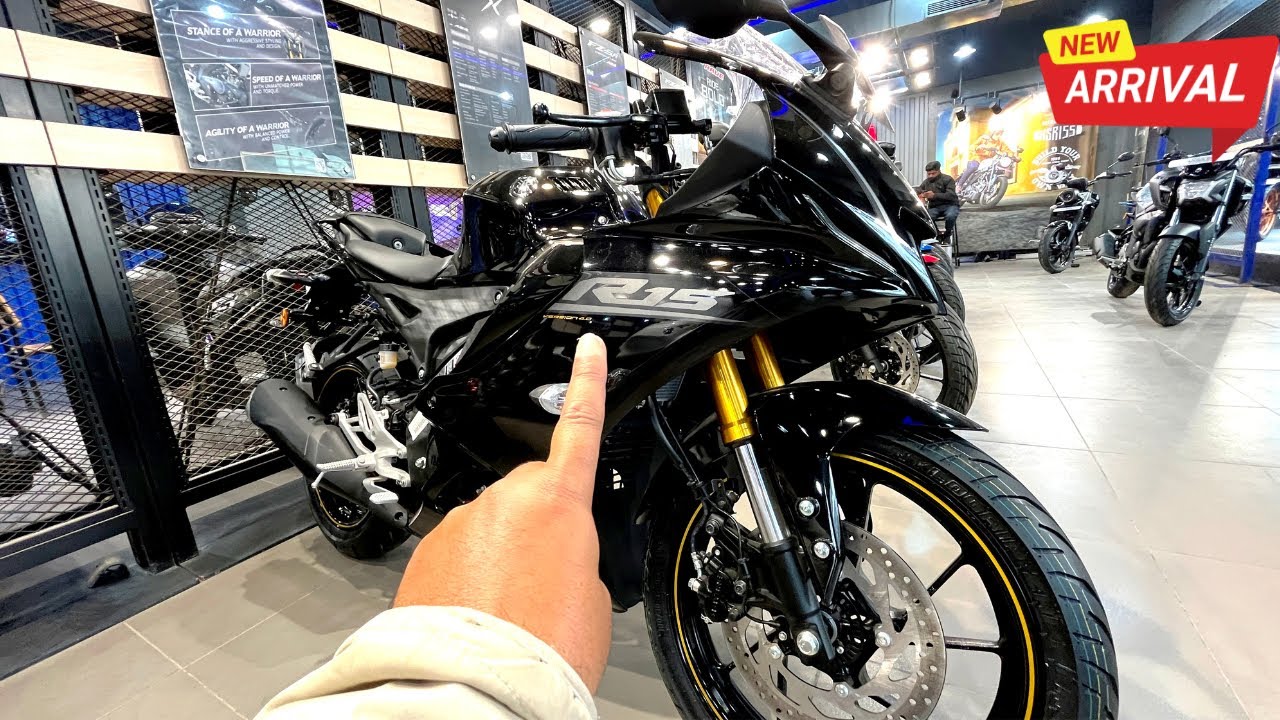 Yamaha R15 New  Black  color 2026 Model Detailed Review