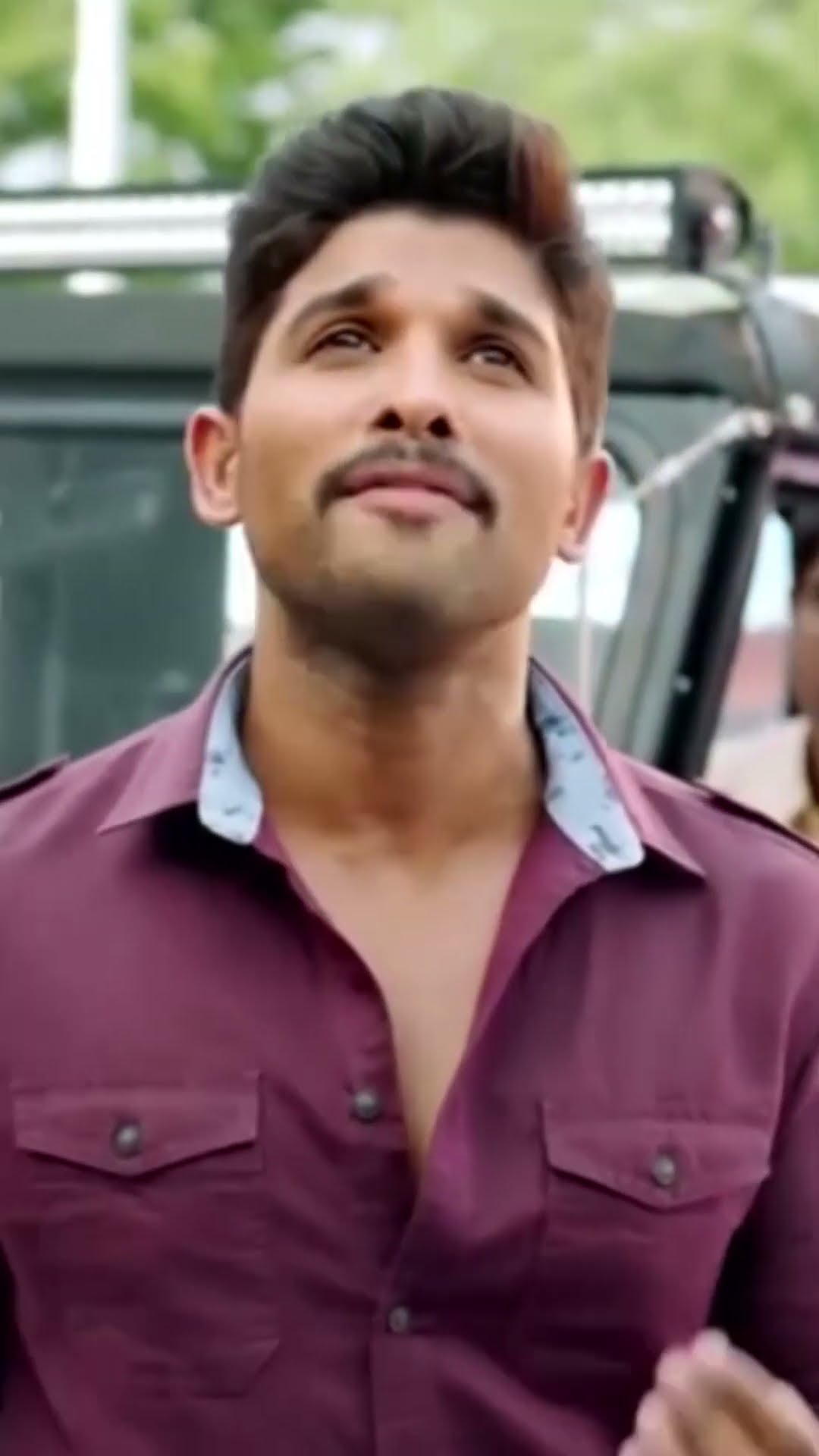 Allu Arjun Catherine Tresa Per South Filmo Ke Dialogue Maar Raha Hai #sarrainodu #romenticscene