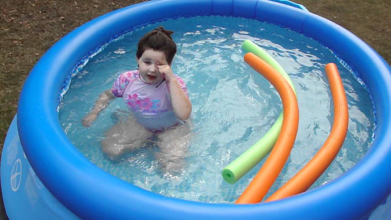 How to put your face underwater - YouTube