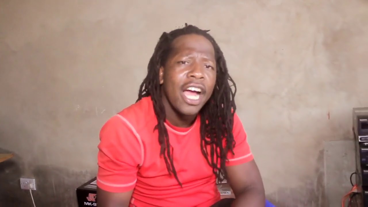 Nywele mbili - Mwanabhuzinza