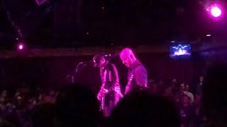 Alkaline Trio - One Hundred Stories (live)