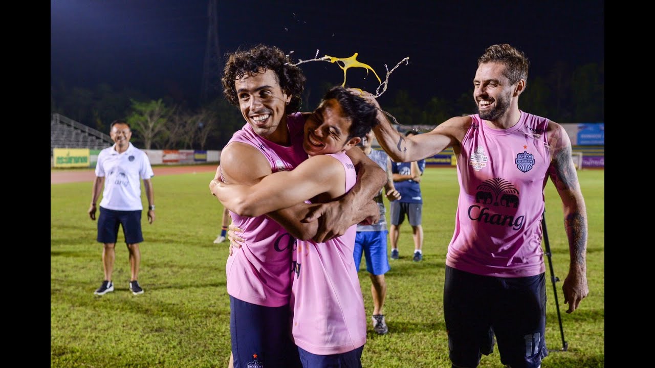 6 กุมภาพันธ์ 2559 HBD ธีราทร