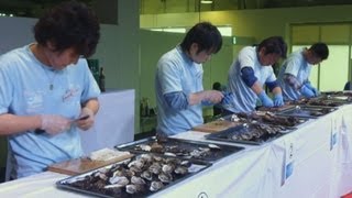 カキ早むき、１５人が技競う 広島、初の西日本予選